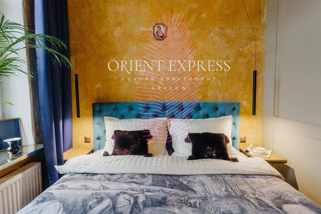 Orient Expres Old Town Cracow كراكوفيا المظهر الخارجي الصورة